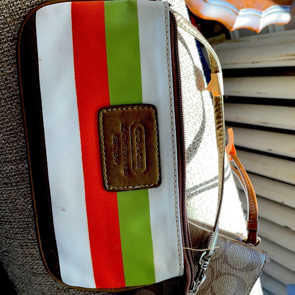 Wristlet